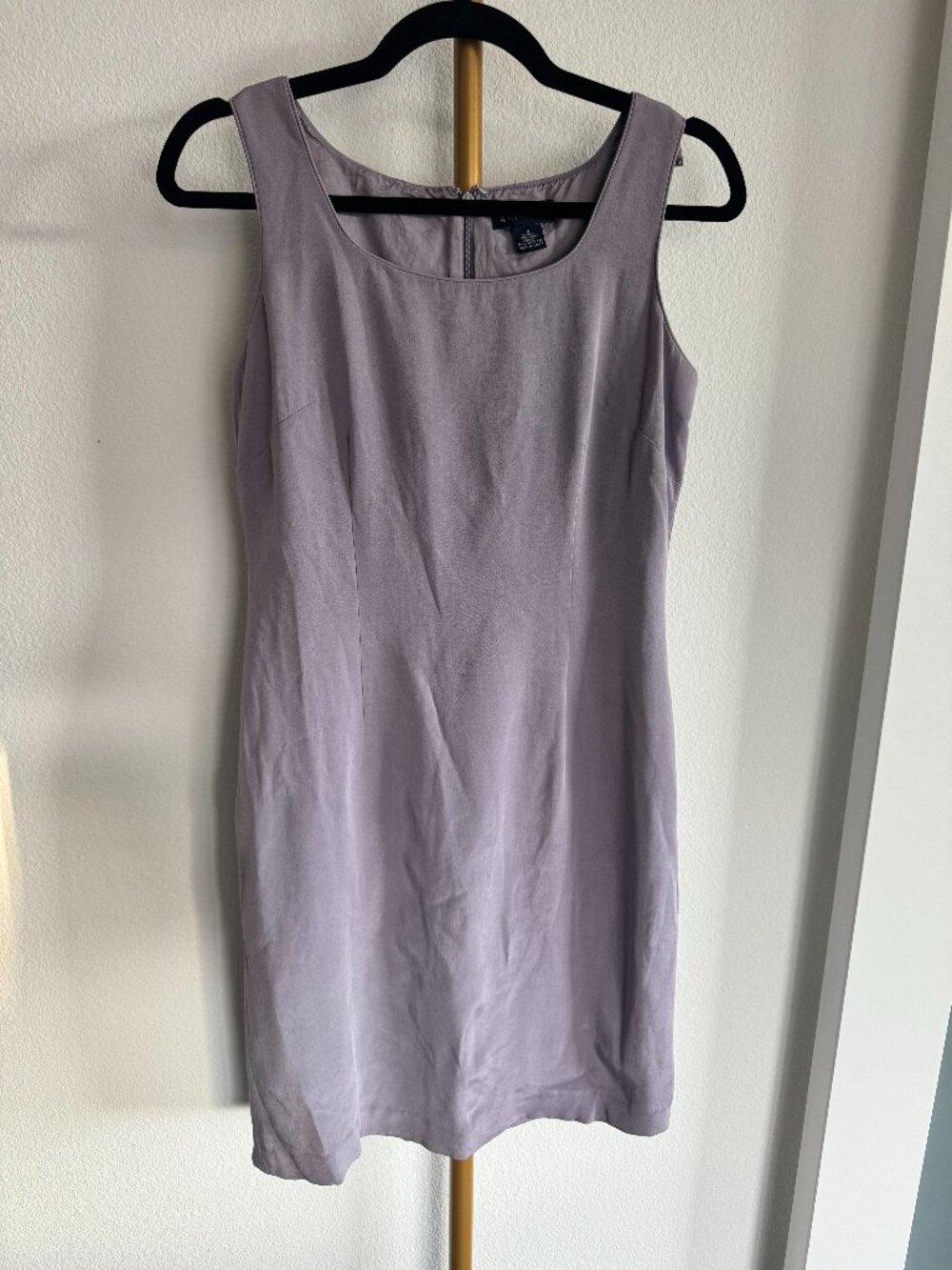 Vintage Ann Taylor 100% Silk Lavender Sheath Dress Size 4